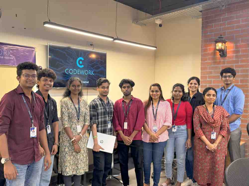 Event image row 4, column 2